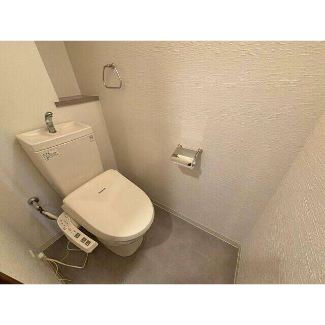 トイレ（温水洗浄便座付）